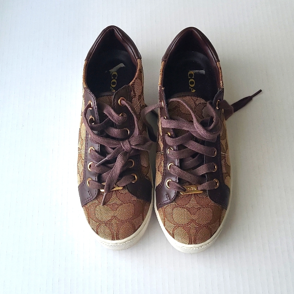 Coach shoes used size 6